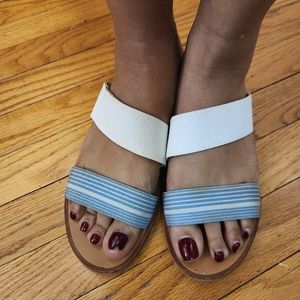 Women's size 9 shoe
